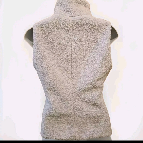 Los Gatos Patagonia Vest - Picture 3 of 3